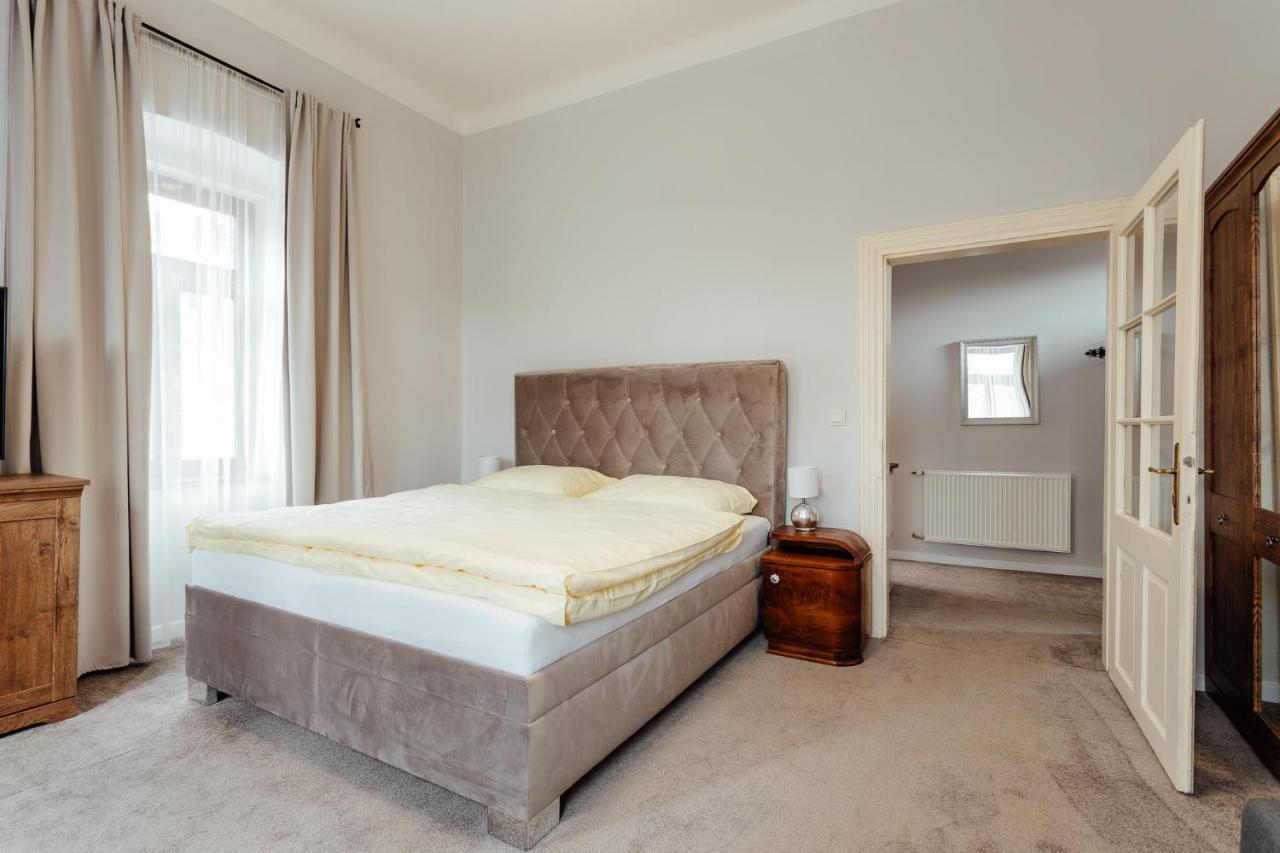 Aparthotel Botanicky Dvor Banská Štiavnica Esterno foto