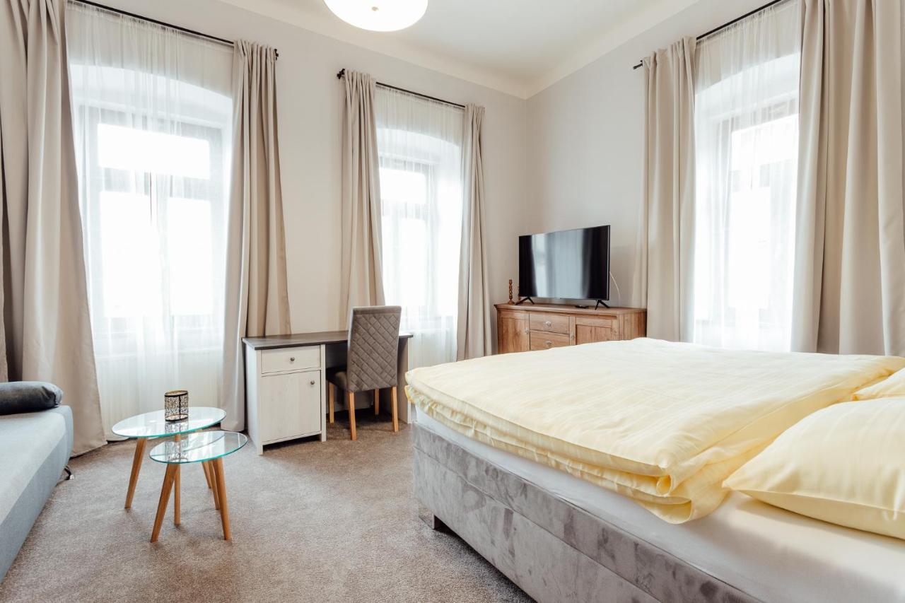 Aparthotel Botanicky Dvor Banská Štiavnica Esterno foto