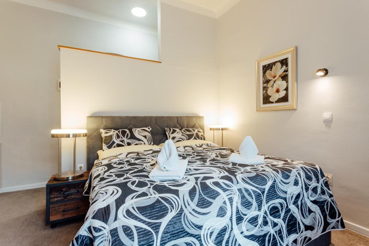 Aparthotel Botanicky Dvor Banská Štiavnica Esterno foto
