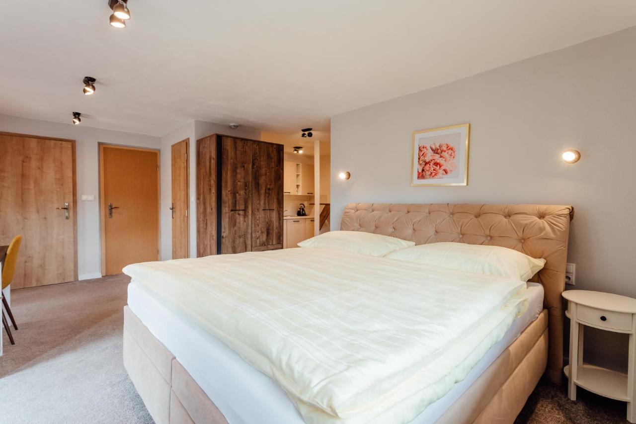 Aparthotel Botanicky Dvor Banská Štiavnica Esterno foto