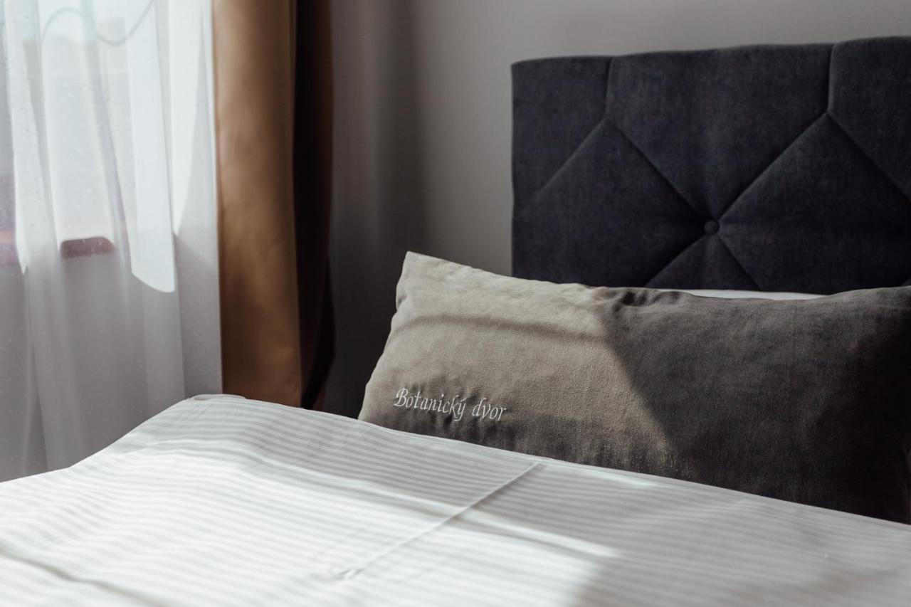 Aparthotel Botanicky Dvor Banská Štiavnica Esterno foto