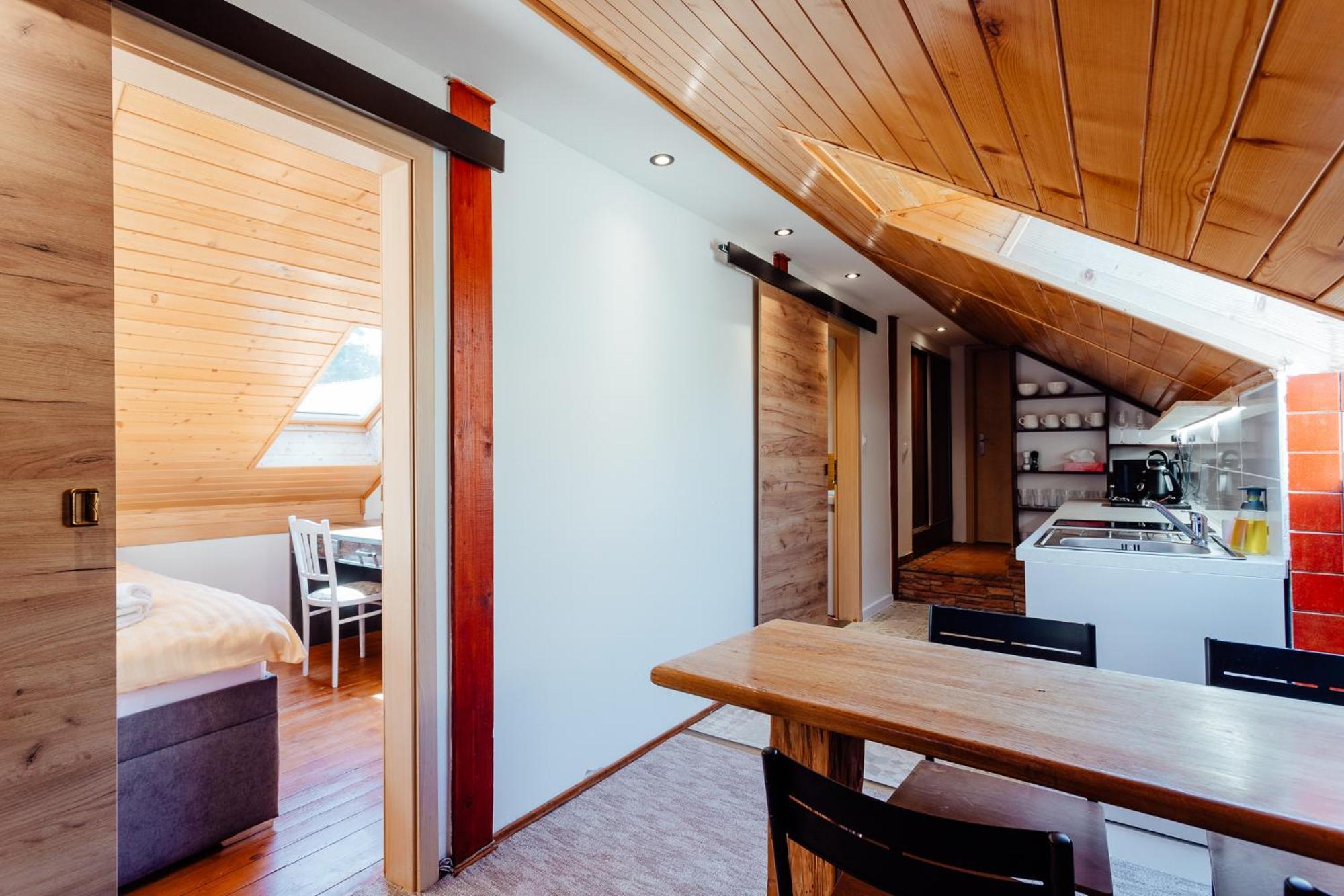 Aparthotel Botanicky Dvor Banská Štiavnica Esterno foto