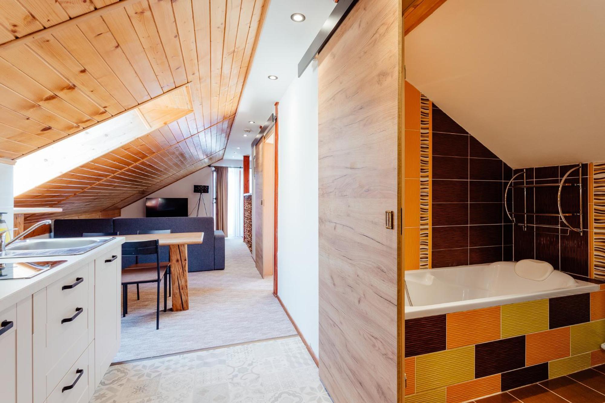 Aparthotel Botanicky Dvor Banská Štiavnica Esterno foto