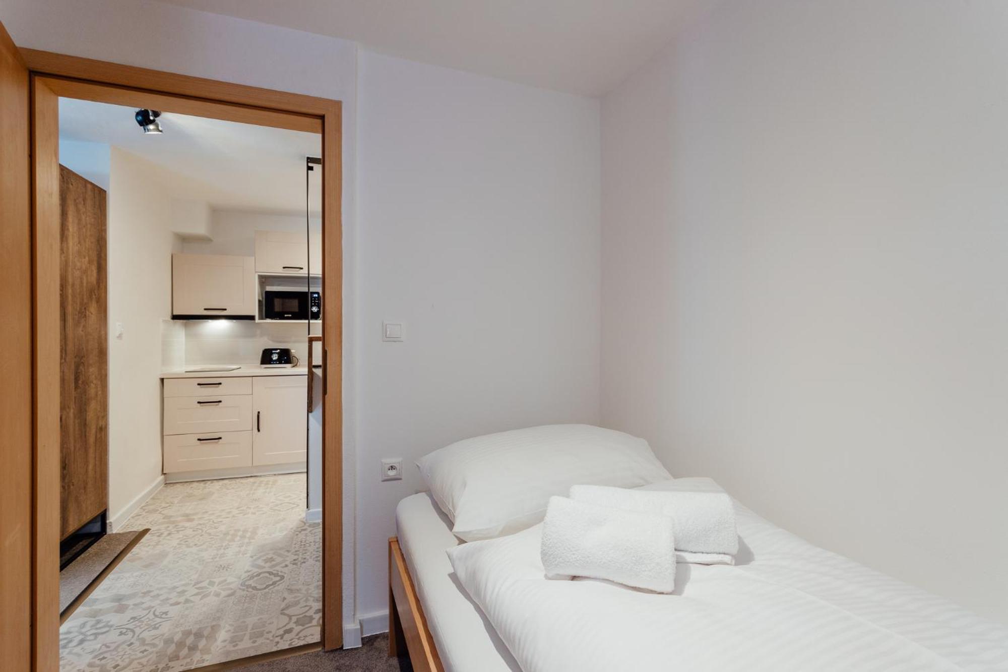 Aparthotel Botanicky Dvor Banská Štiavnica Esterno foto