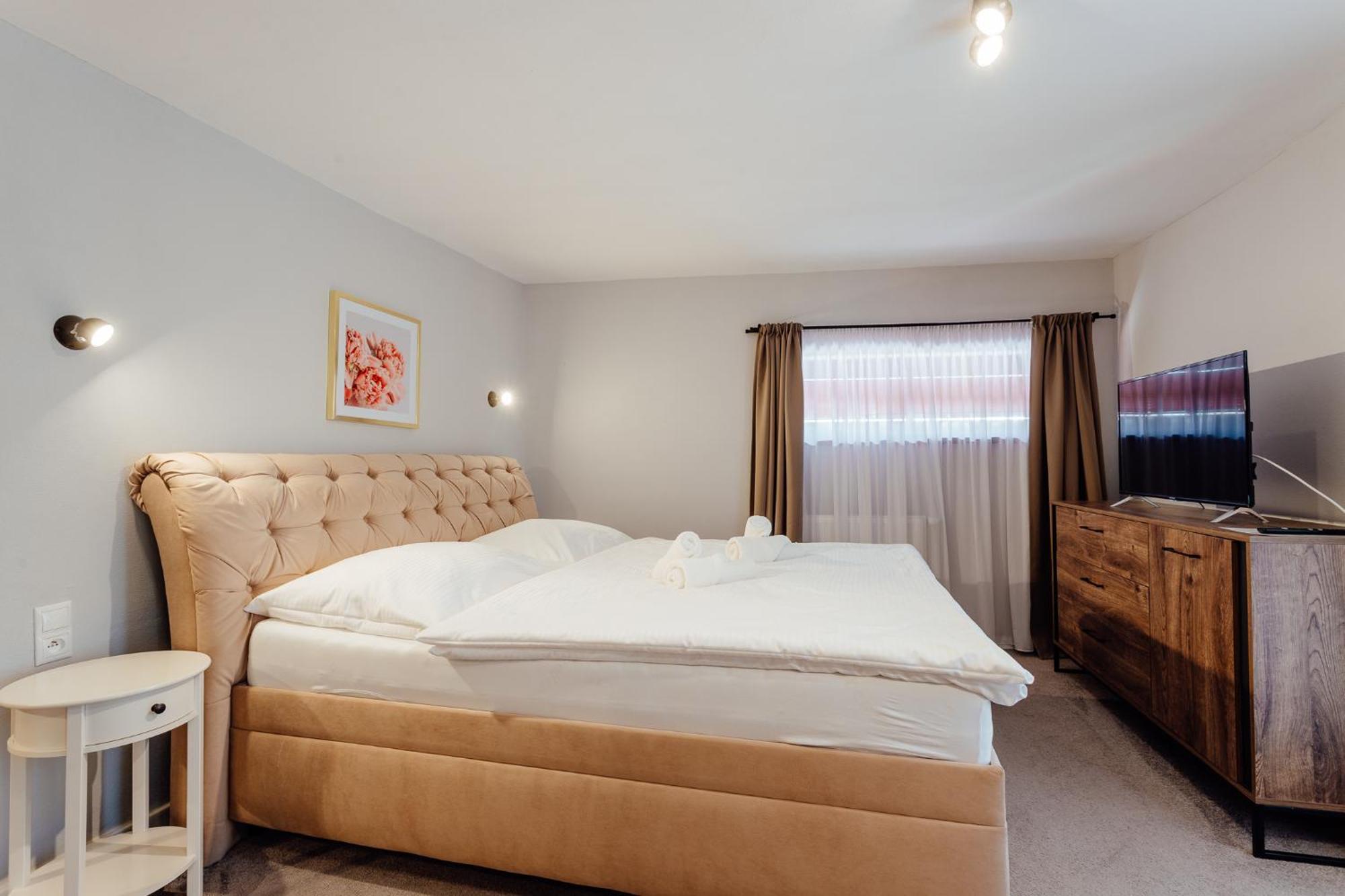 Aparthotel Botanicky Dvor Banská Štiavnica Esterno foto